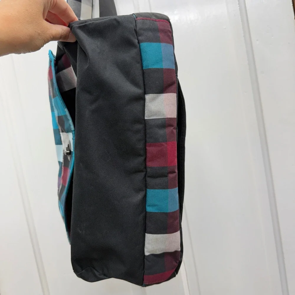 Dakine brooke messenger